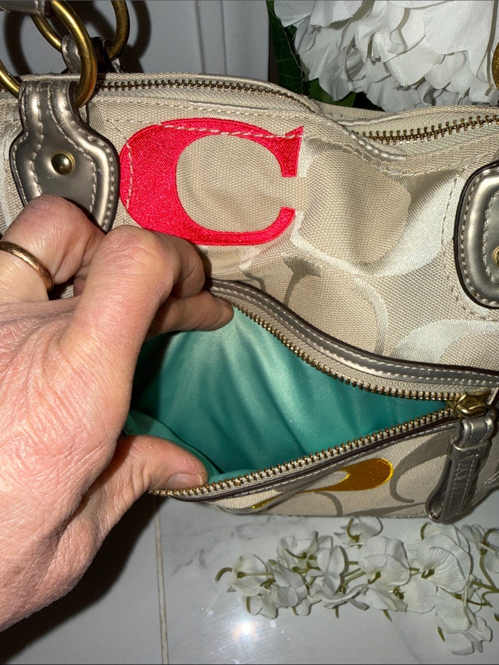 Coach Poppy Beige Signature Canvas Tote with Metallic Trim Multicolor & wallet - Picture 9 of 13